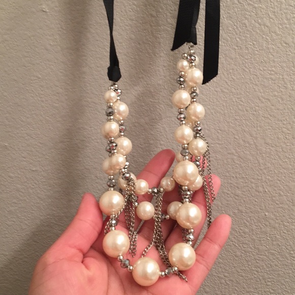 Pearl necklace. Worn once - Picture 4 of 6